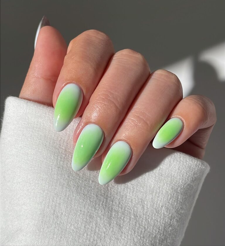 Aura Nails: Cosmic Beauty Guide