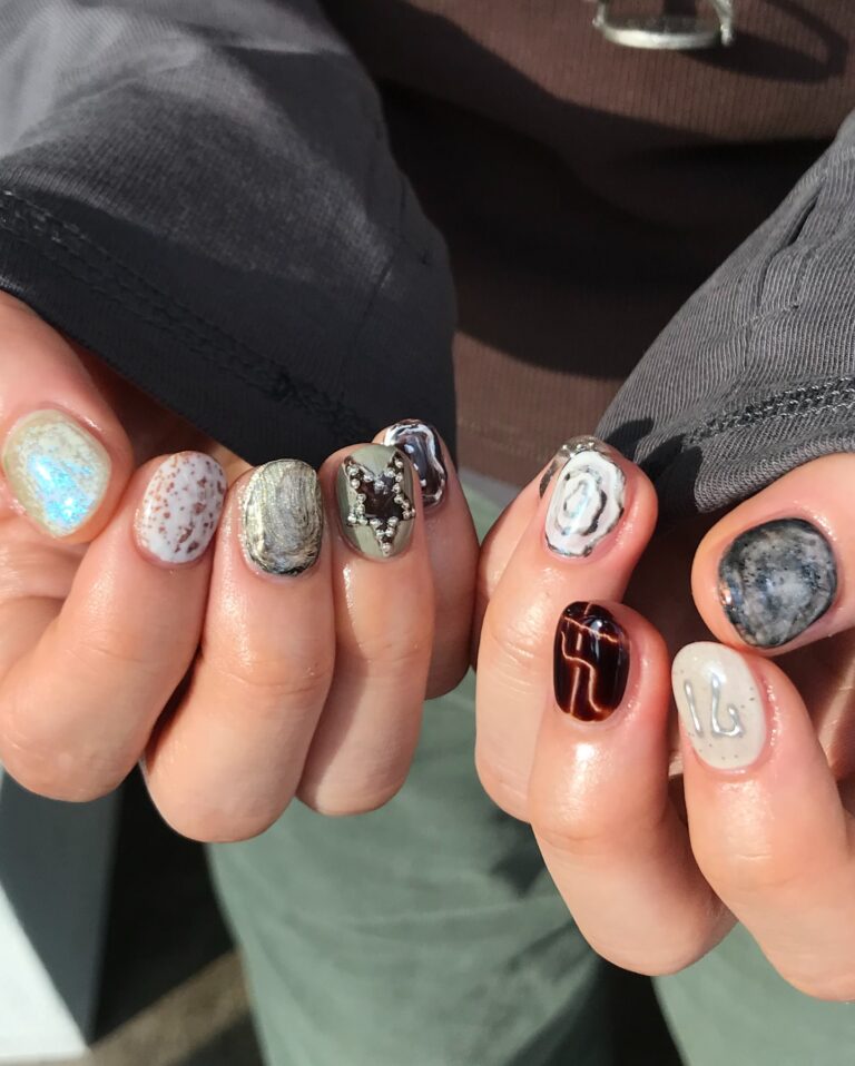18 Mix Match Nails That Went Viral