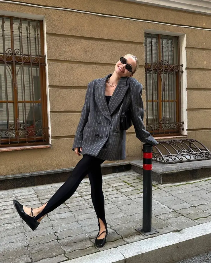 20 Leggings Outfit Ideas That Will Transform Your 2025 Wardrobe
