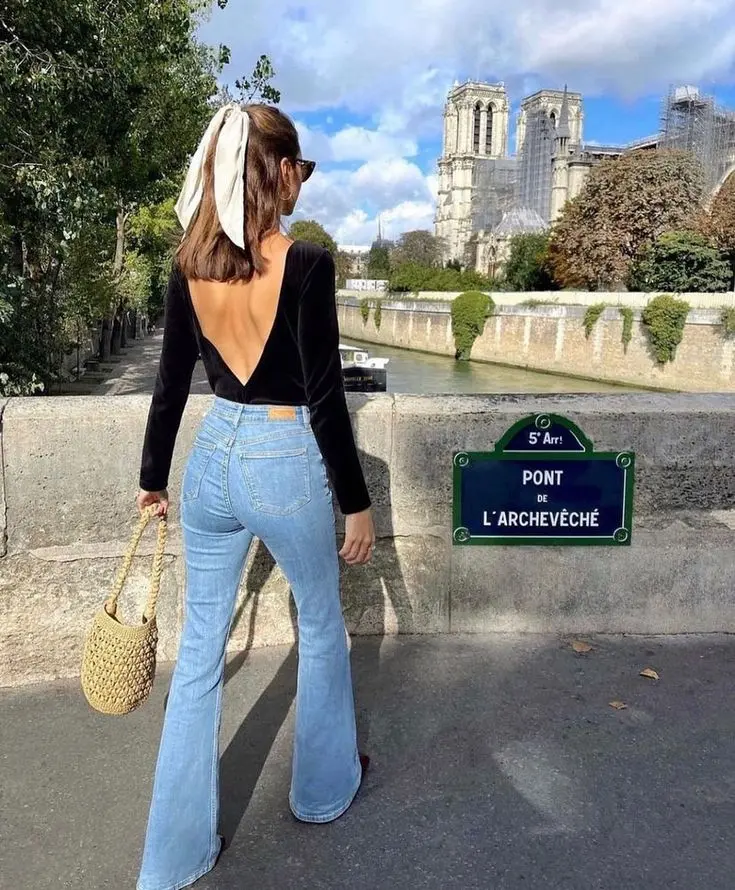 23 Chic Bootcut and Flared Jeans Outfits That Prove Retro is the New Modern