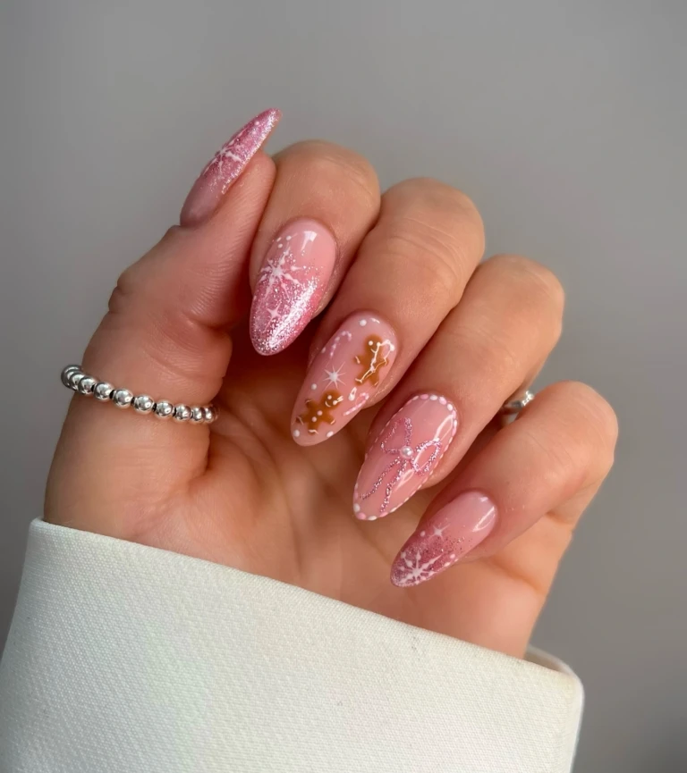 20 Christmas Nails Ideas to Sparkle This Holiday Season