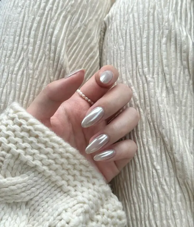 20+ Stunning Christmas & Winter Nail Ideas to Elevate Your Holiday Look