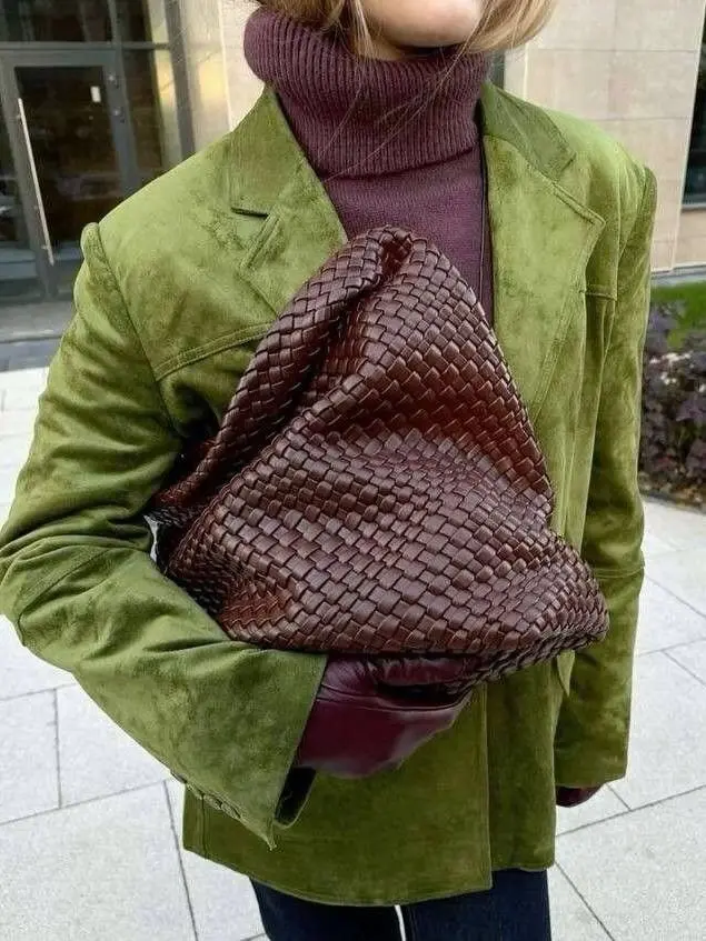 The Ultimate Guide to Spring 2026 Color Trends: 10 Shades That’ll Transform Your Wardrobe