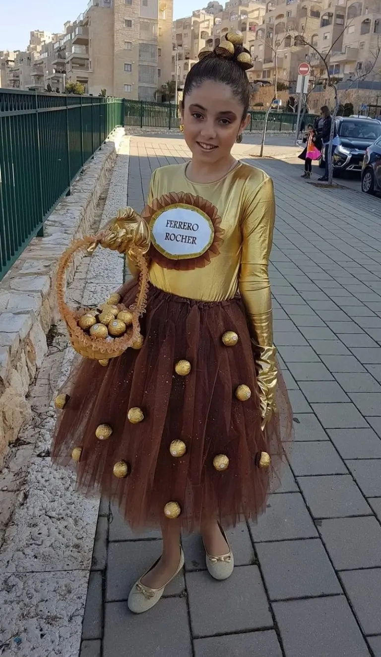 teenage girl wearing ferrero rocher chocolate costume gold metallic dress brown tulle chocolate details outfit 16
