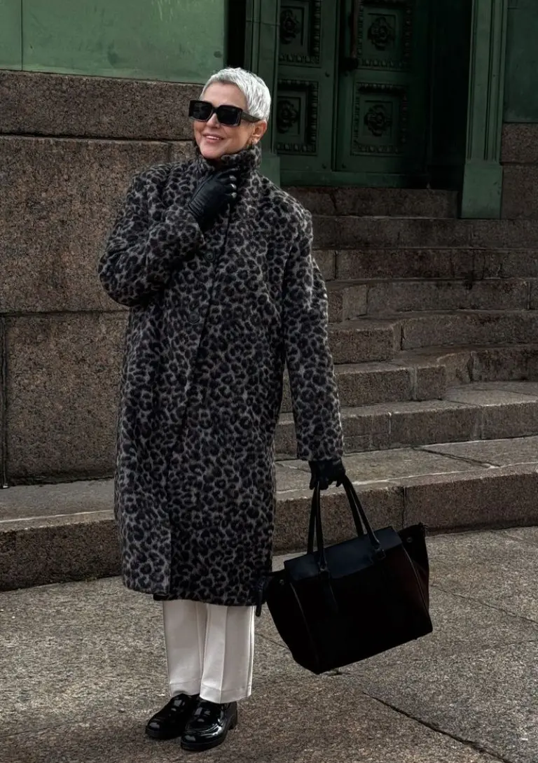 gray leopard print long coat white pants black gloves black handbag black patent shoes sunglasses outfit 5