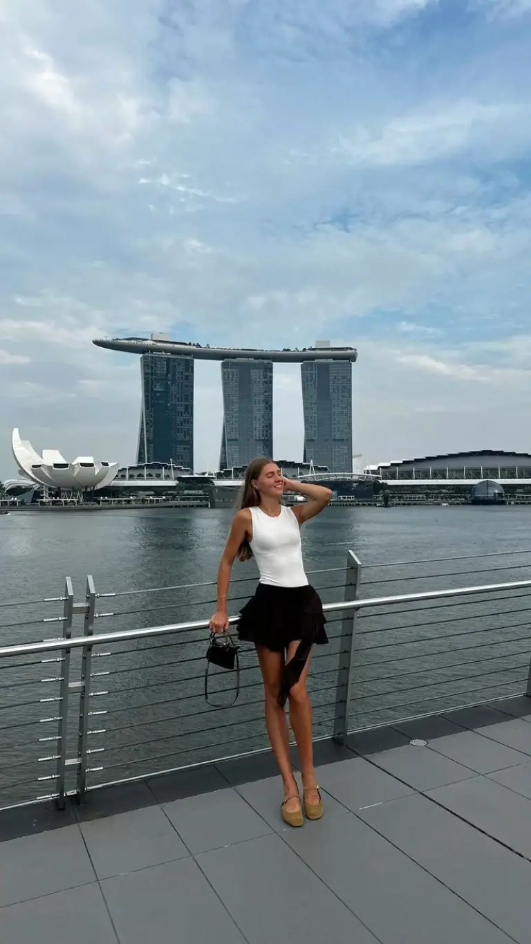 white tank top black mini skirt brown espadrilles small black bag outfit 8