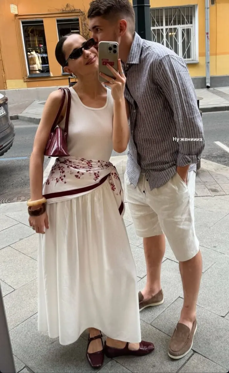 nude tank top white midi skirt floral scarf belt burgundy mary jane flats shoulder bag couple outfit 6