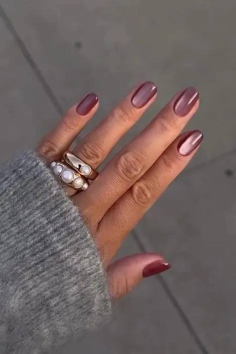 short rounded square nails dusty mauve plum chrome gel single color metallic shimmer finish photo 14