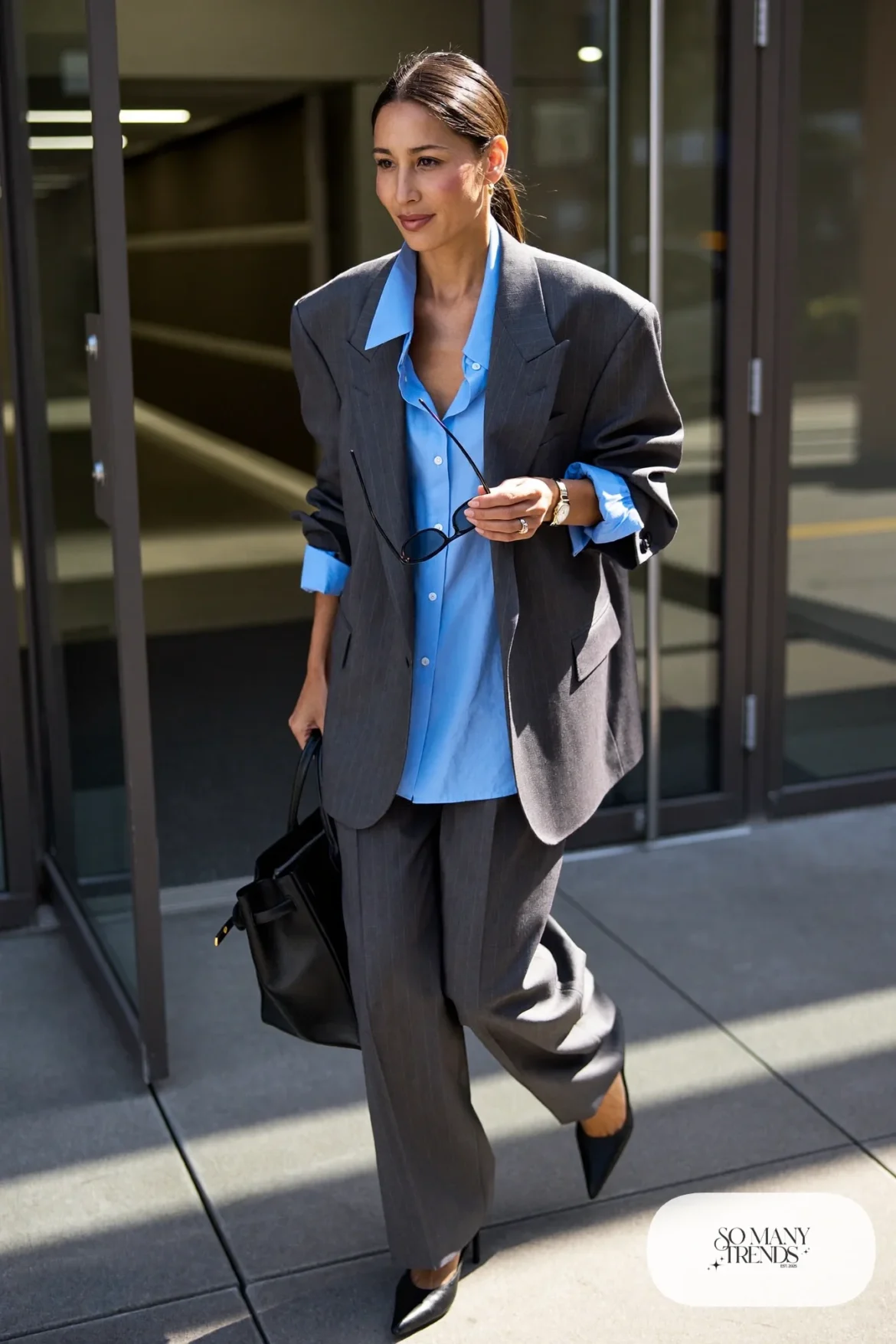 pinstripe blazer pinstripe pants light blue shirt black pumps gold watch outfit 16
