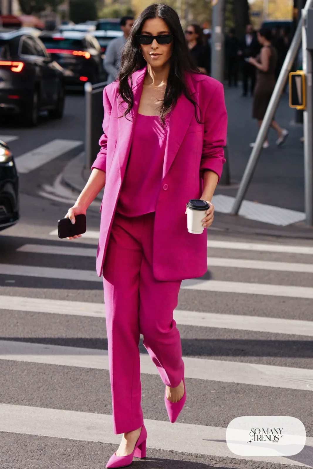 woman in fuchsia oversized blazer, straight pants, white tee and heels outfit 30