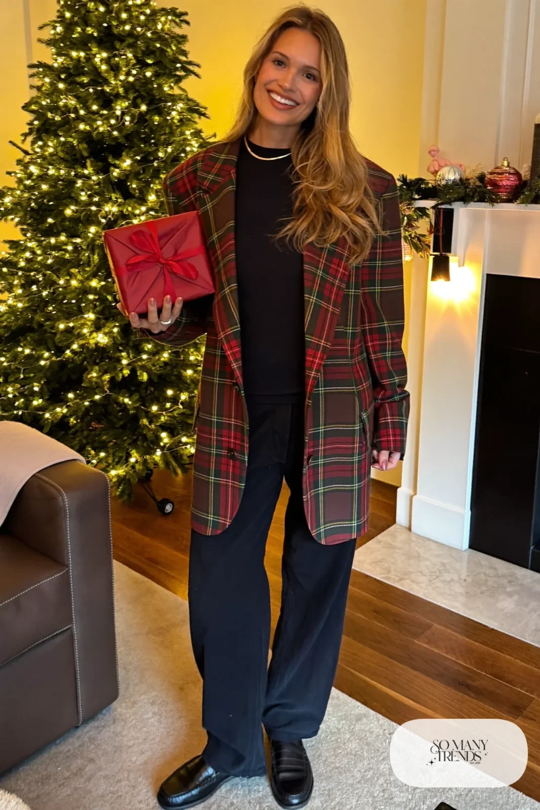 red green plaid oversized blazer black fine knit top black straight pants black loafers outfit 29