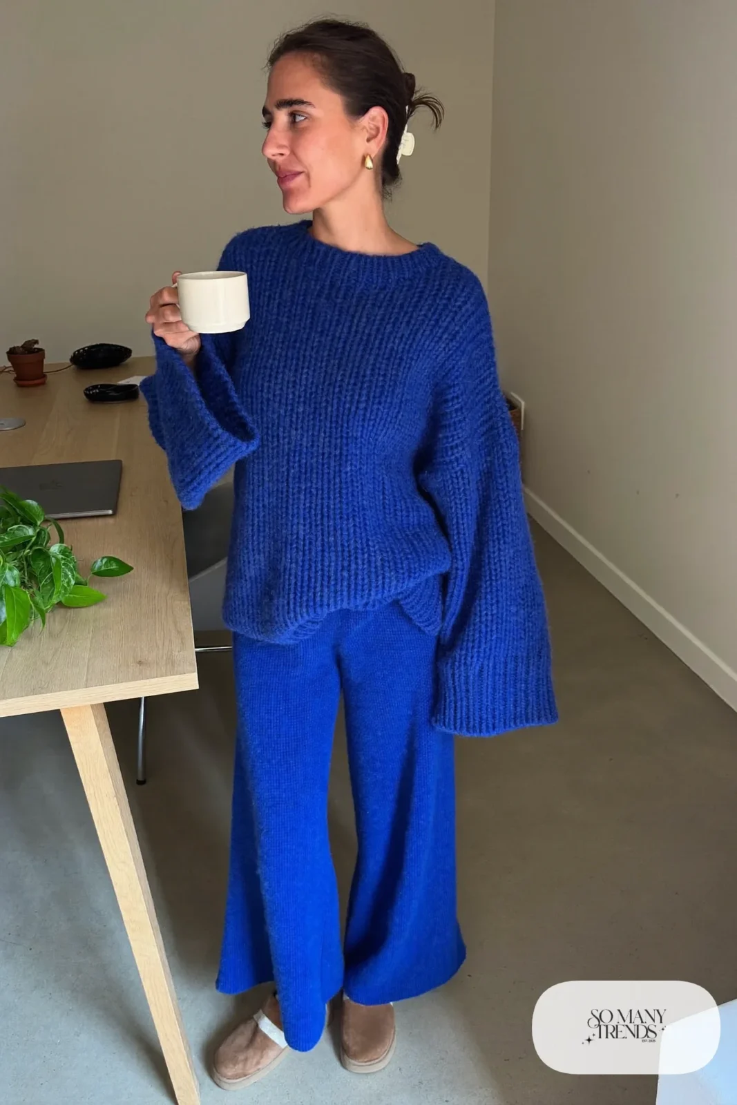 cobalt blue ribbed knit sweater matching wide-leg knit pants shearling slippers outfit 5