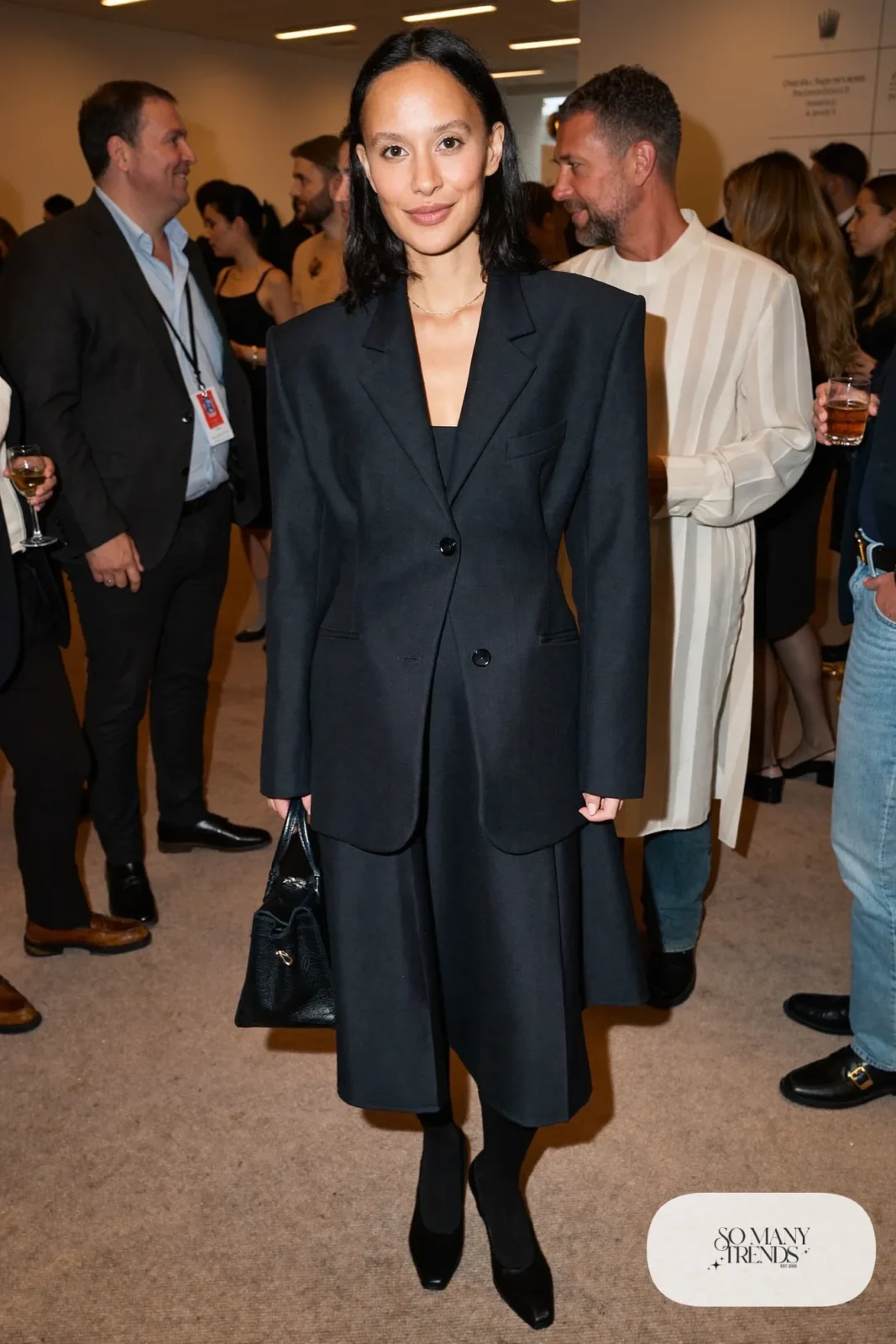 navy blazer dress flared midi skirt narrow lapels black pumps structured bag outfit 24