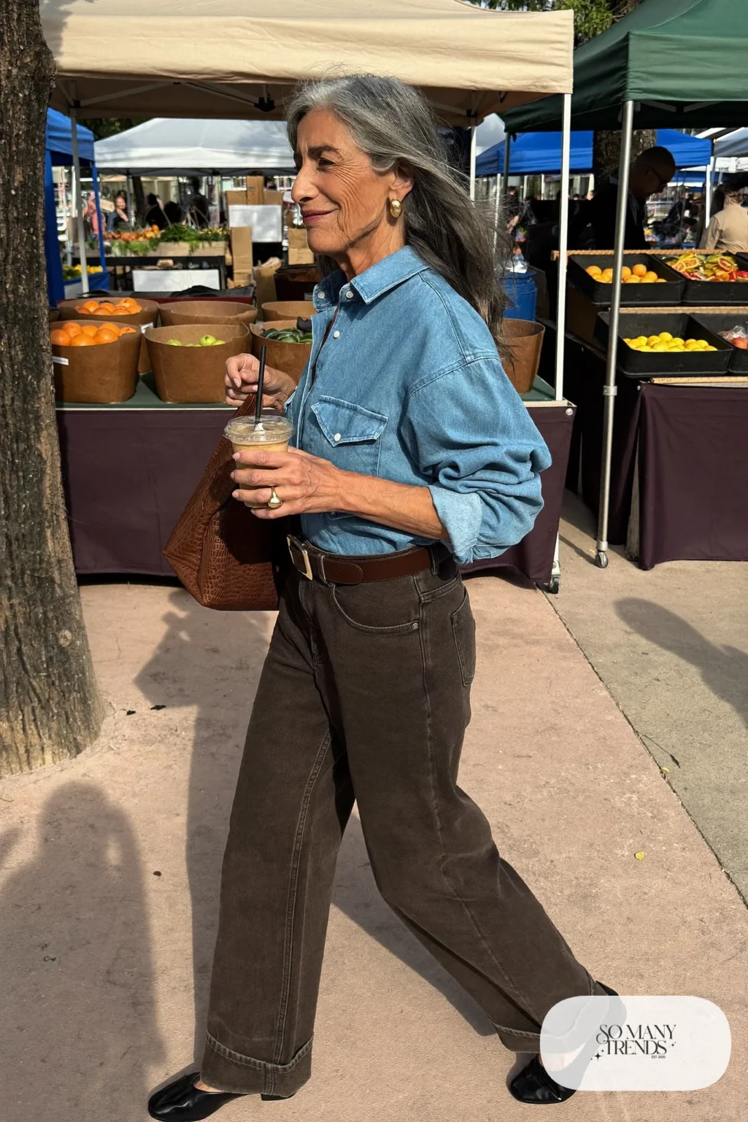 light denim shirt dark wide-leg jeans brown leather belt loafers tote outfit 29