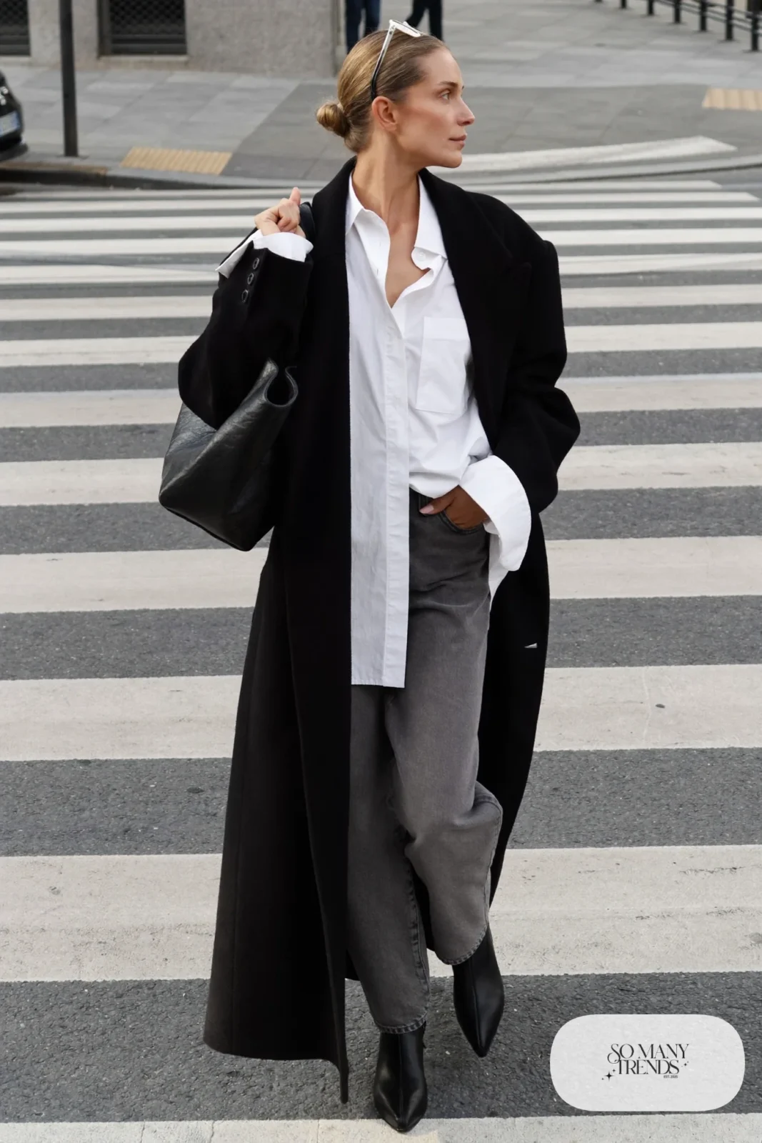 long black wool coat white shirt gray straight jeans black ankle boots tote bag outfit 7