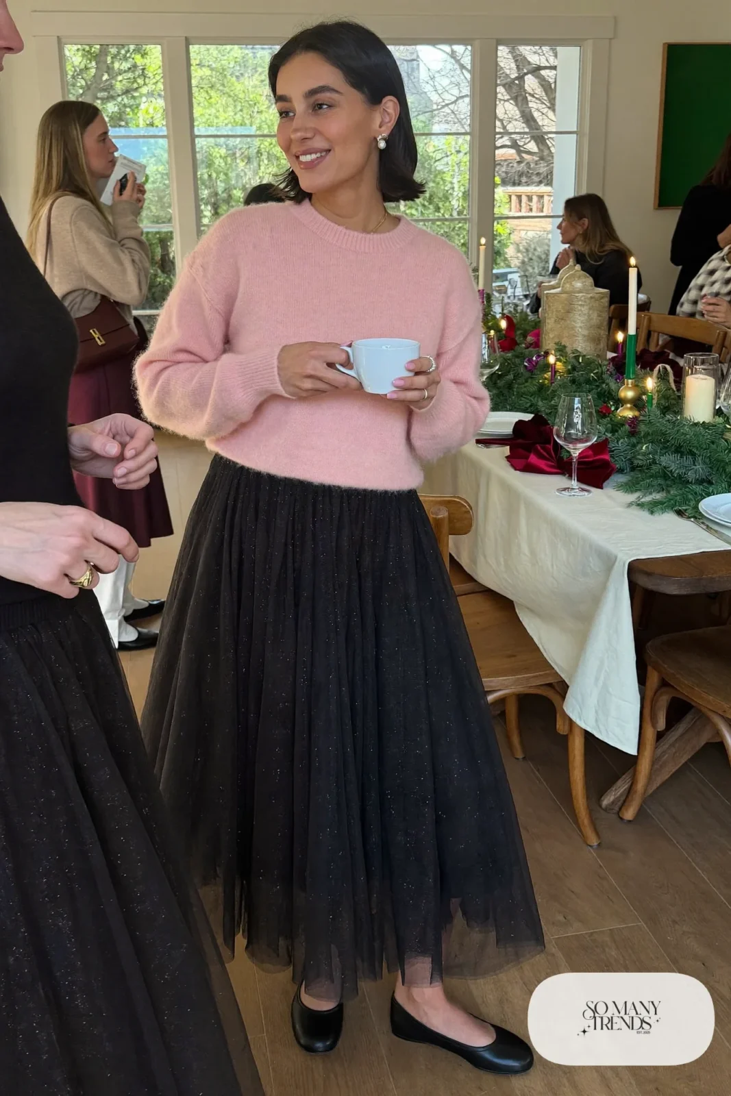 black tulle midi skirt powder pink cashmere sweater black ballet flats outfit 26