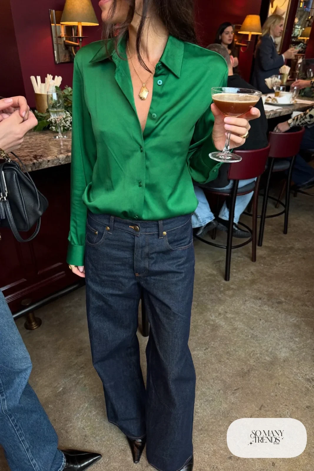 dark wide-leg jeans emerald satin blouse black pointed ankle boots gold necklace outfit 28