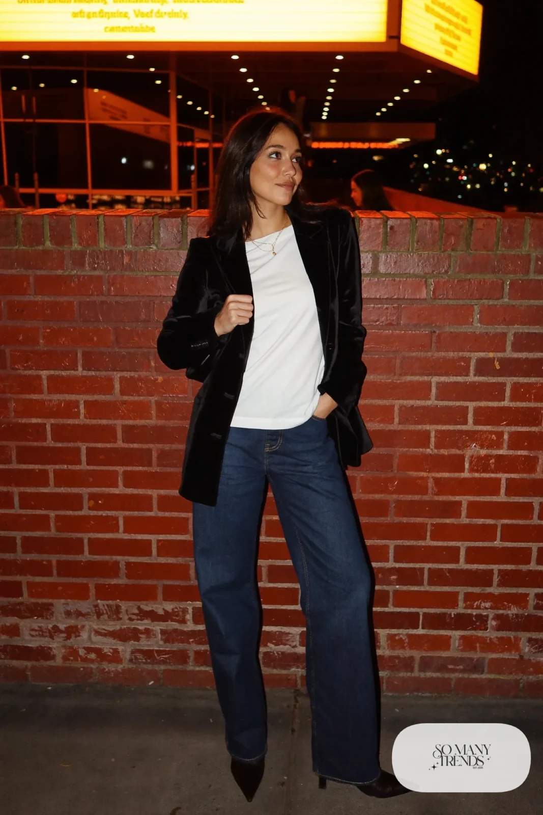 Black velvet blazer, white tee, dark straight jeans and pointed ankle boots, winter date outfit 18
