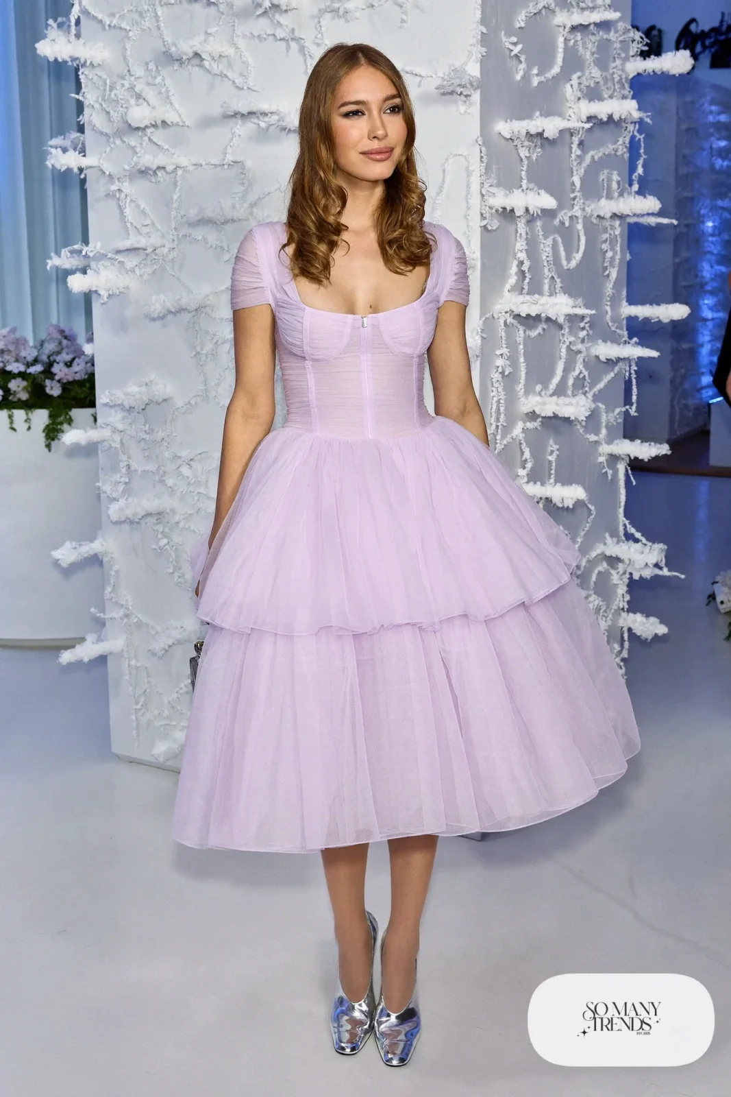 Pale lilac tulle midi dress with silver belt, sheer tights and silver closed-toe pumps, outfit 15