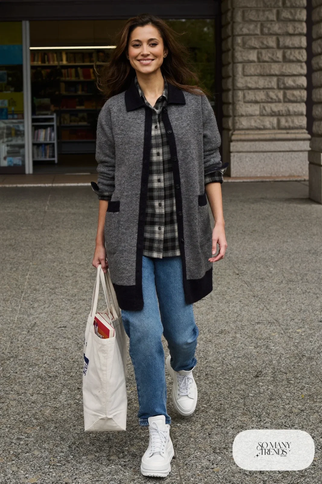 Woman in a charcoal plaid flannel shirt, long gray cardigan, straight jeans and white Converse Run Star Hike platform sneakers - outfit 8