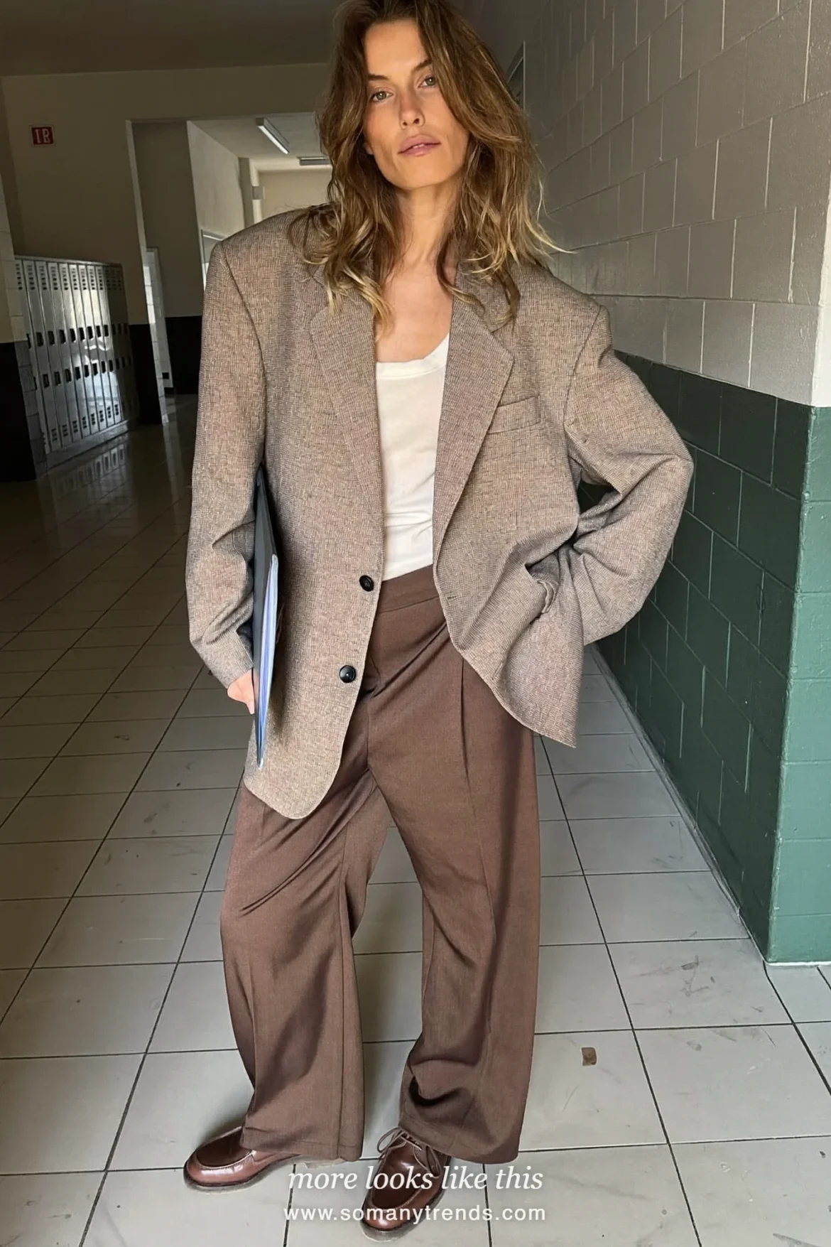 Oatmeal long boxy blazer over an ivory tank with wide espresso pants and brown derby shoes, outfit 22