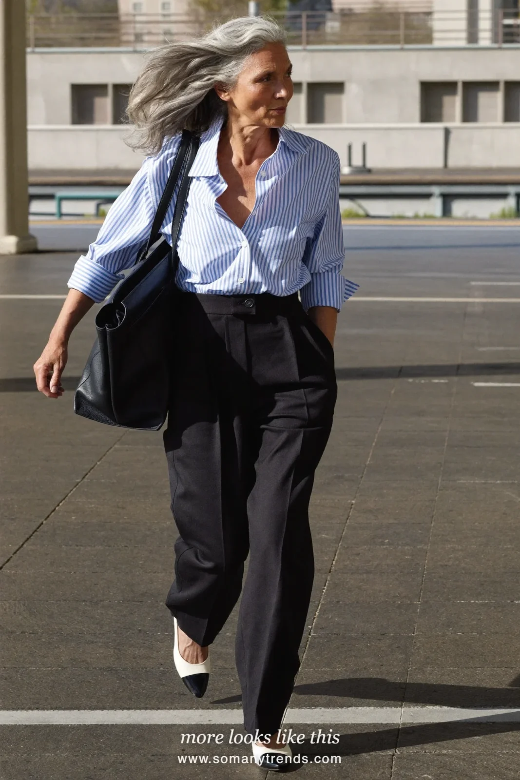 Look 25: blue and white striped cotton shirt, black wide-leg pants and black and cream two-tone pumps