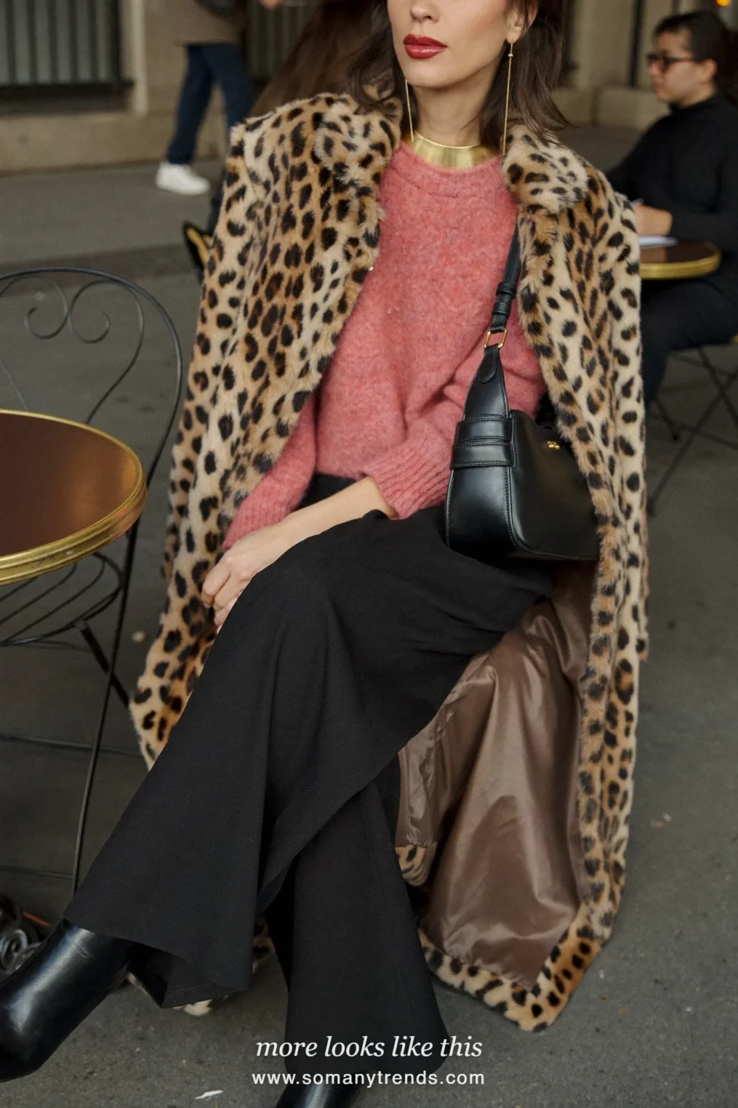 Old rose pink knit sweater, leopard-print faux-fur coat, black pants and black boots, outfit 19
